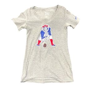 New England Patriots Women’s Small T-Shirt